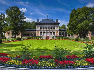 Bad Elster Kur Park Bluehend Frontansicht Bad Elster Kur Park Bluehend Frontansicht