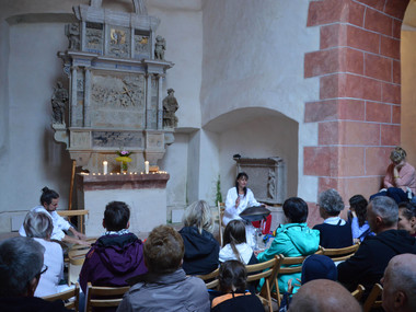 Konzert in der Schlosskapelle St. Anna mit den Klangkünstlern Manuela Ina Kirchberger, Thomas Plum und Toni Nachbauer