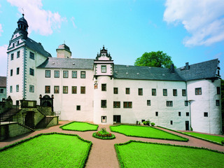 Pałac Lauenstein widok na park
