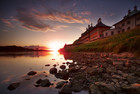 Schloss und Park Pillnitz - Abenddämmerung am Elbufer